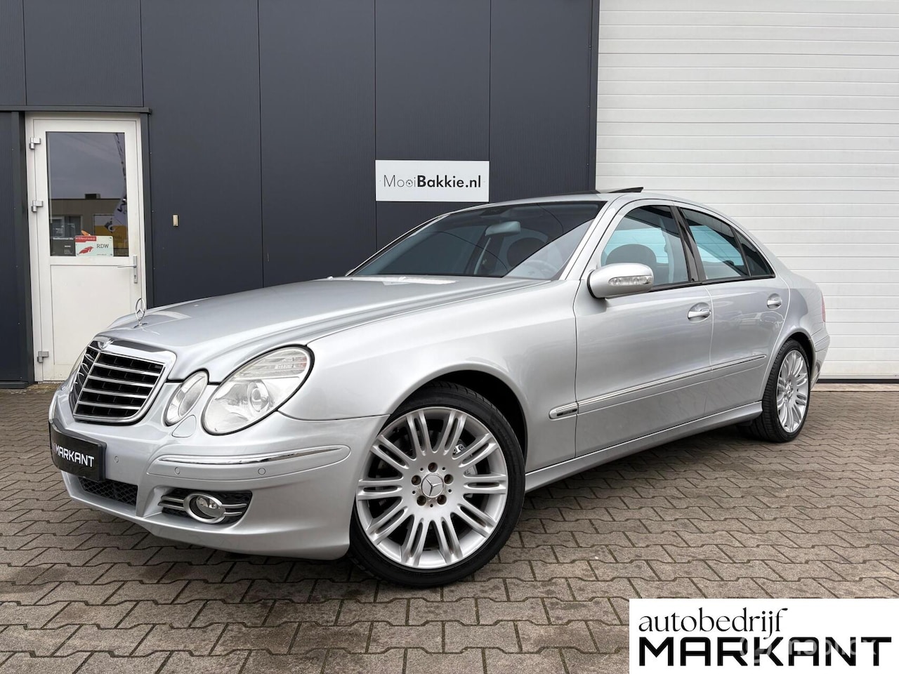 Mercedes-Benz E-klasse - 350 Avantgarde Leder / Xenon / Schuifdak - AutoWereld.nl