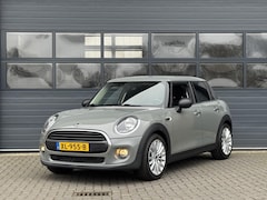 MINI Cooper - 1.5 ONE FIRST SALT I 5-DEURS I AIRCONDITIONING I NAVIGATIE I PARKEERSENSOREN