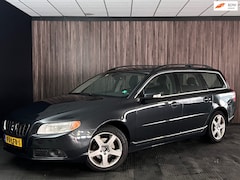 Volvo V70 - 2.4D 5 CILINDER AUTOMAAT/LEDEREN BEKLEDING/AIRCONDITIONING/STOELVERWARMING/CRUISE CONTROL/