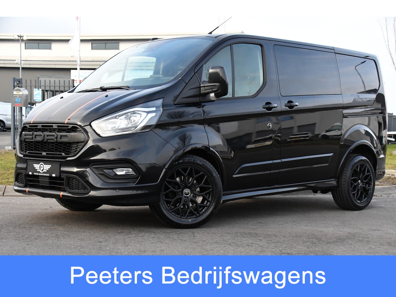 Ford Transit Custom - 320 2.0 TDCI L1H1 Sport DC Black Edition Marge, Cruise, Camera, Carplay, 170pk, Automaat, - AutoWereld.nl