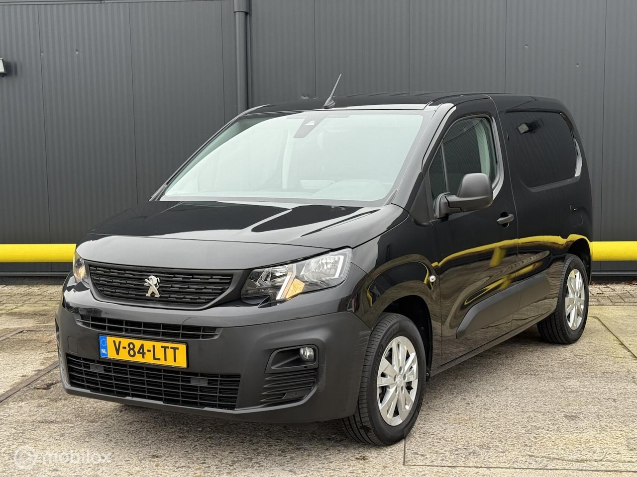 Peugeot Partner - bestel 1.2 PureTech Premium BOMVOL - AutoWereld.nl