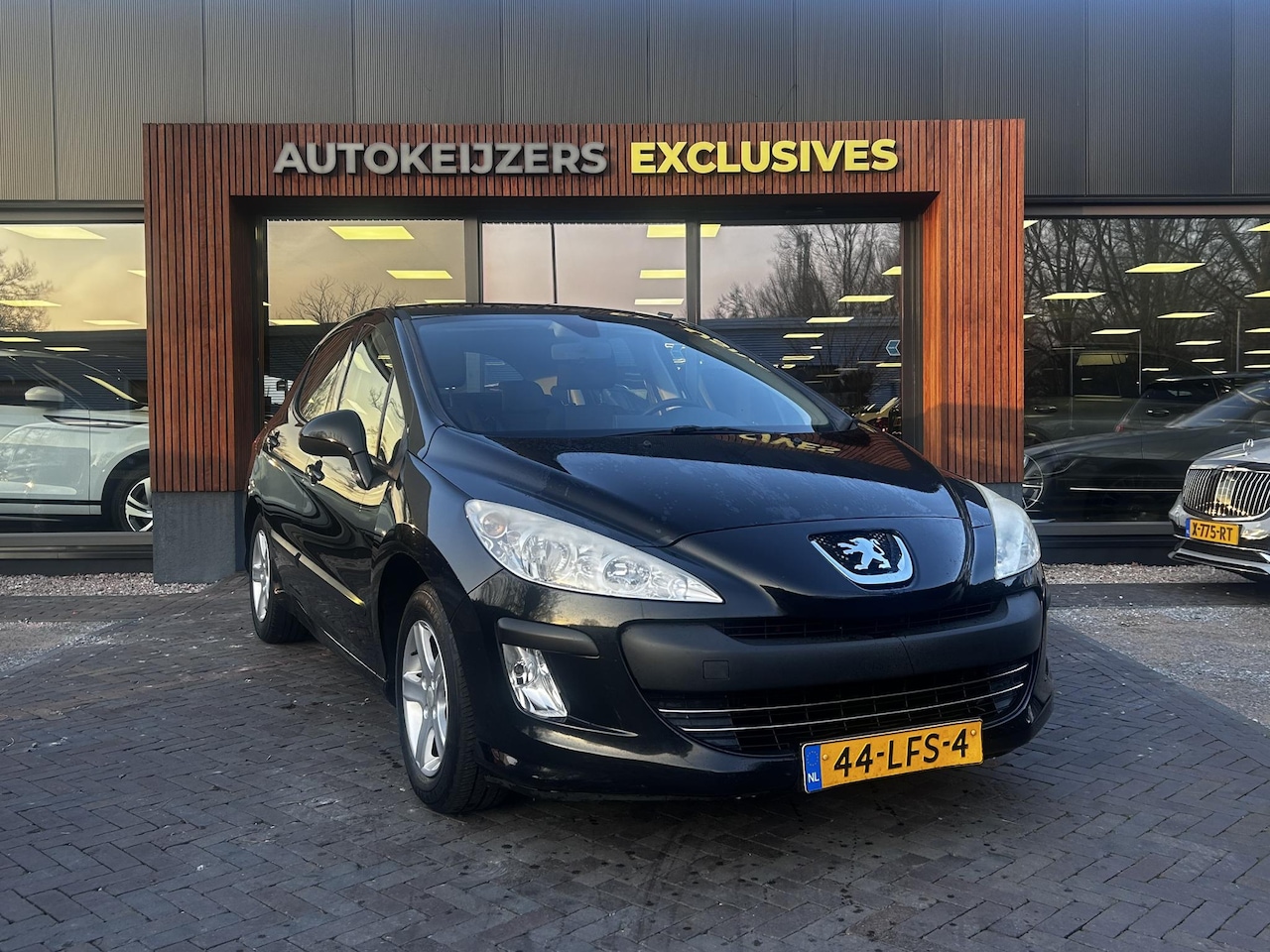 Peugeot 308 - 1.6 HDiF X-line 1.6 HDiF X-line - AutoWereld.nl