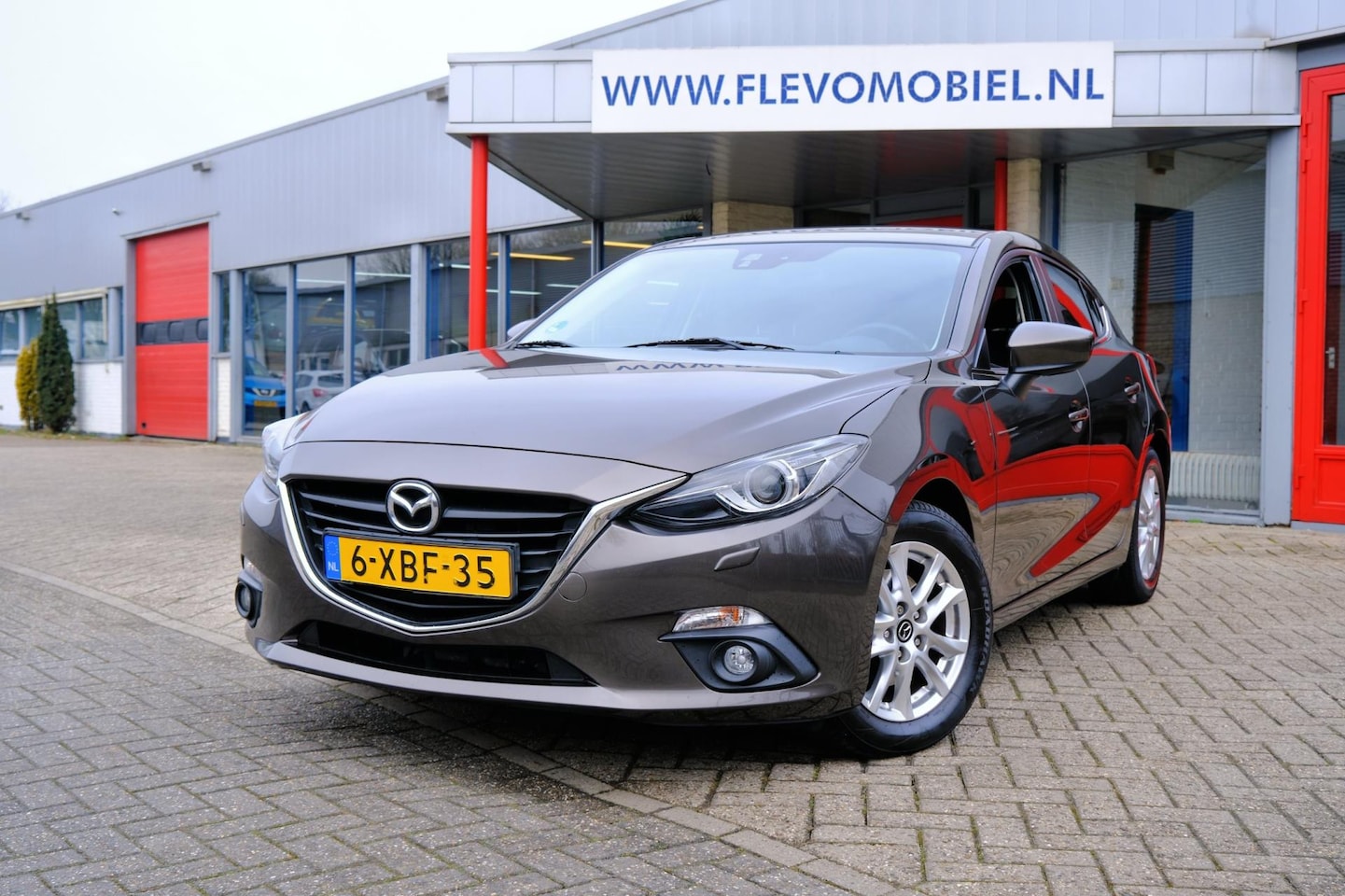 Mazda 3 - 2.0 TS+ Xenon|Nav|Clima|Stoelverw|LMV - AutoWereld.nl
