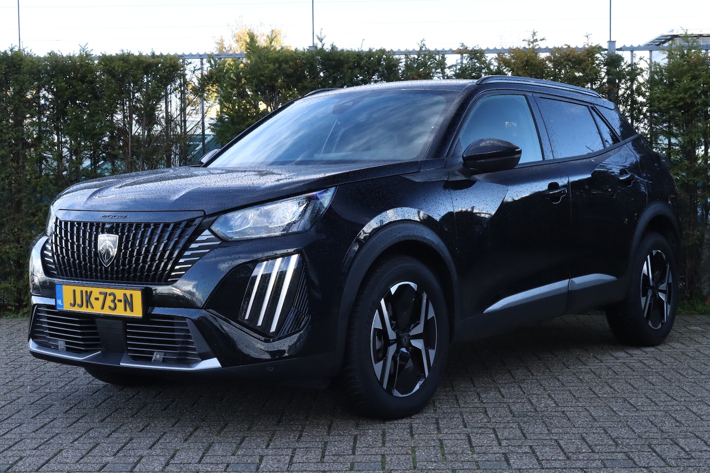 Peugeot 2008 - 1.2 Hybrid 145 Allure | Adaptieve Cruise | 360 Camera | Navi | Carplay | Keyless | Dodehoe - AutoWereld.nl