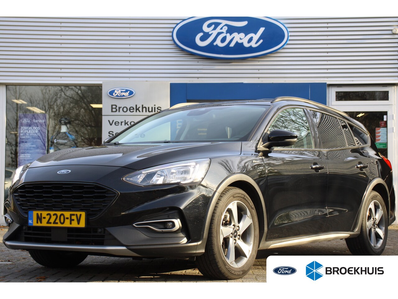 Ford Focus Wagon - 1.0EB Active Business | NL-AUTO! | 1E EIGENAAR! | CAMERA | TREKHAAK | DEALER OH! | NAVI | - AutoWereld.nl