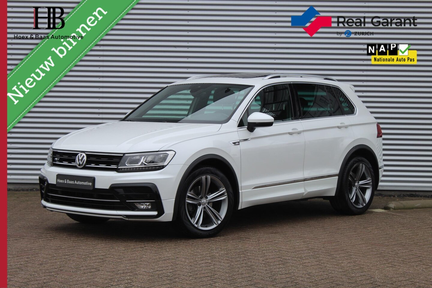 Volkswagen Tiguan - 1.4 TSI ACT Business R/Pano/Camera/Massage - AutoWereld.nl