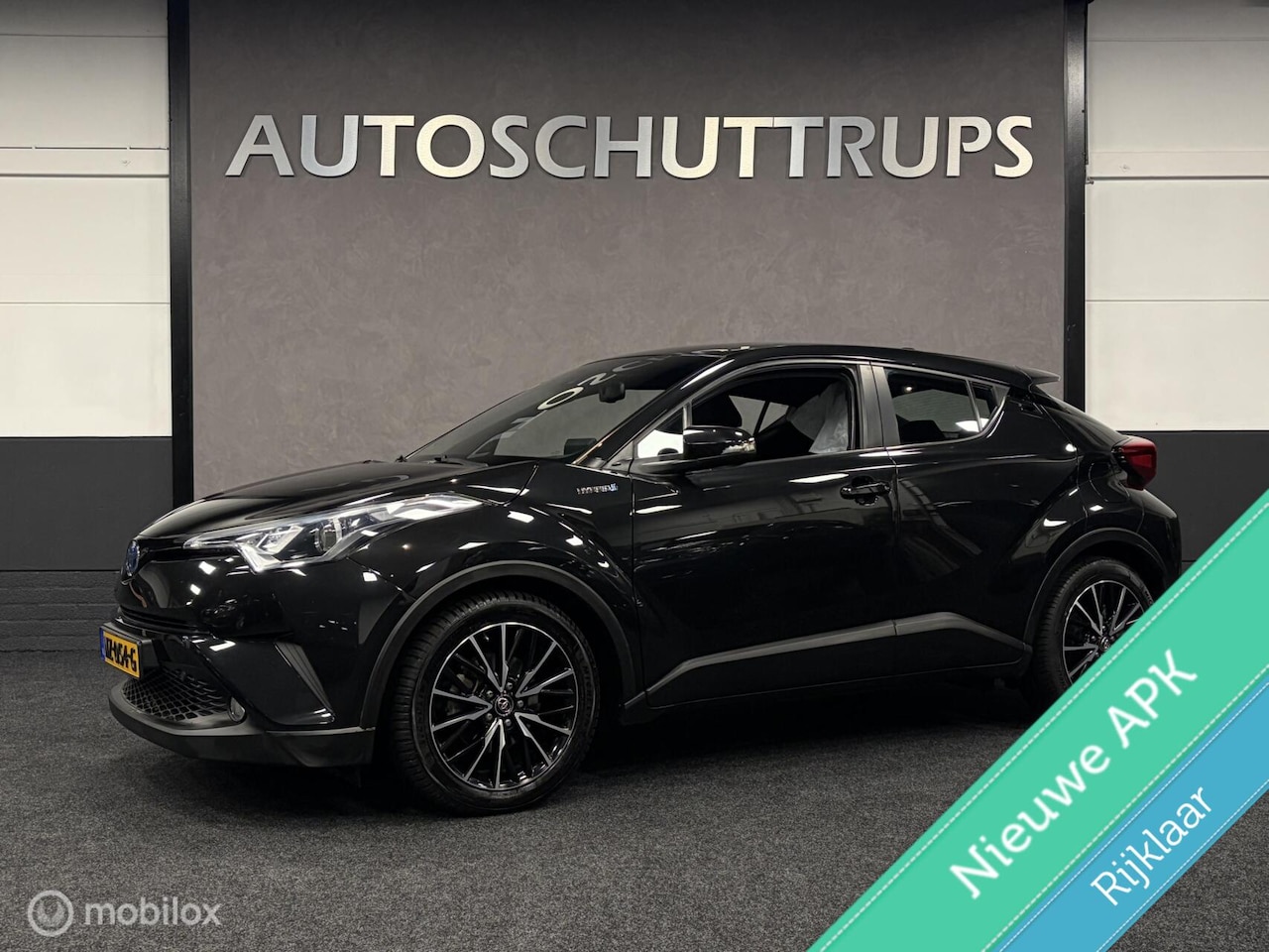 Toyota C-HR - 1.8 Hybrid Dynamic NAVI / CLIMA / ACC / TR.HAAK / LED / NAP - AutoWereld.nl