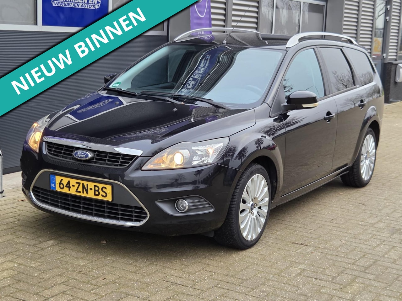 Ford Focus Wagon - 1.6 Titanium luxe uitvoering! - AutoWereld.nl