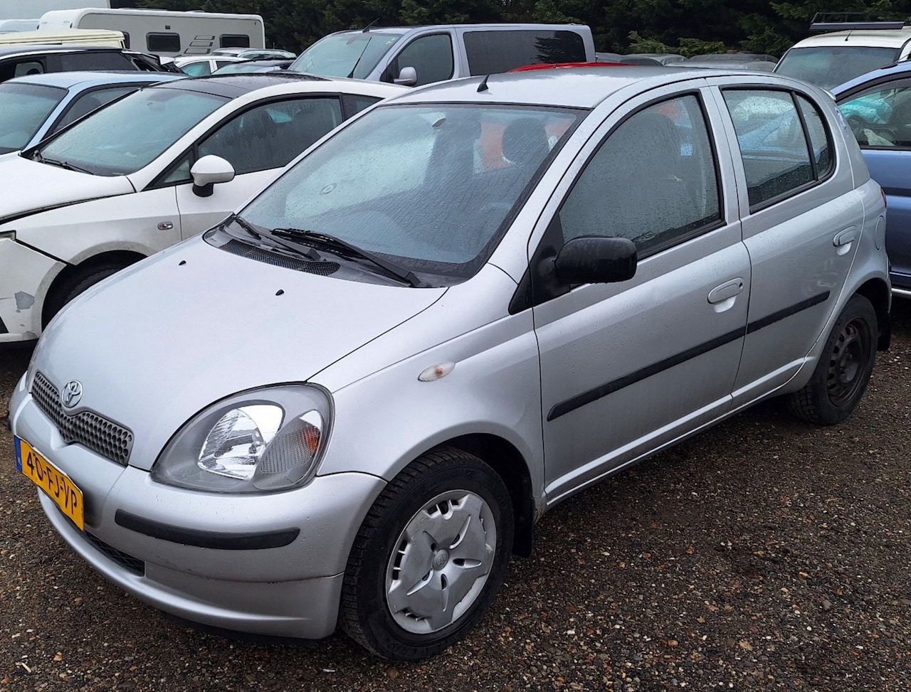 Toyota Yaris - 1.3-16V VVT-i Luna 1.3-16V VVT-i Luna - AutoWereld.nl