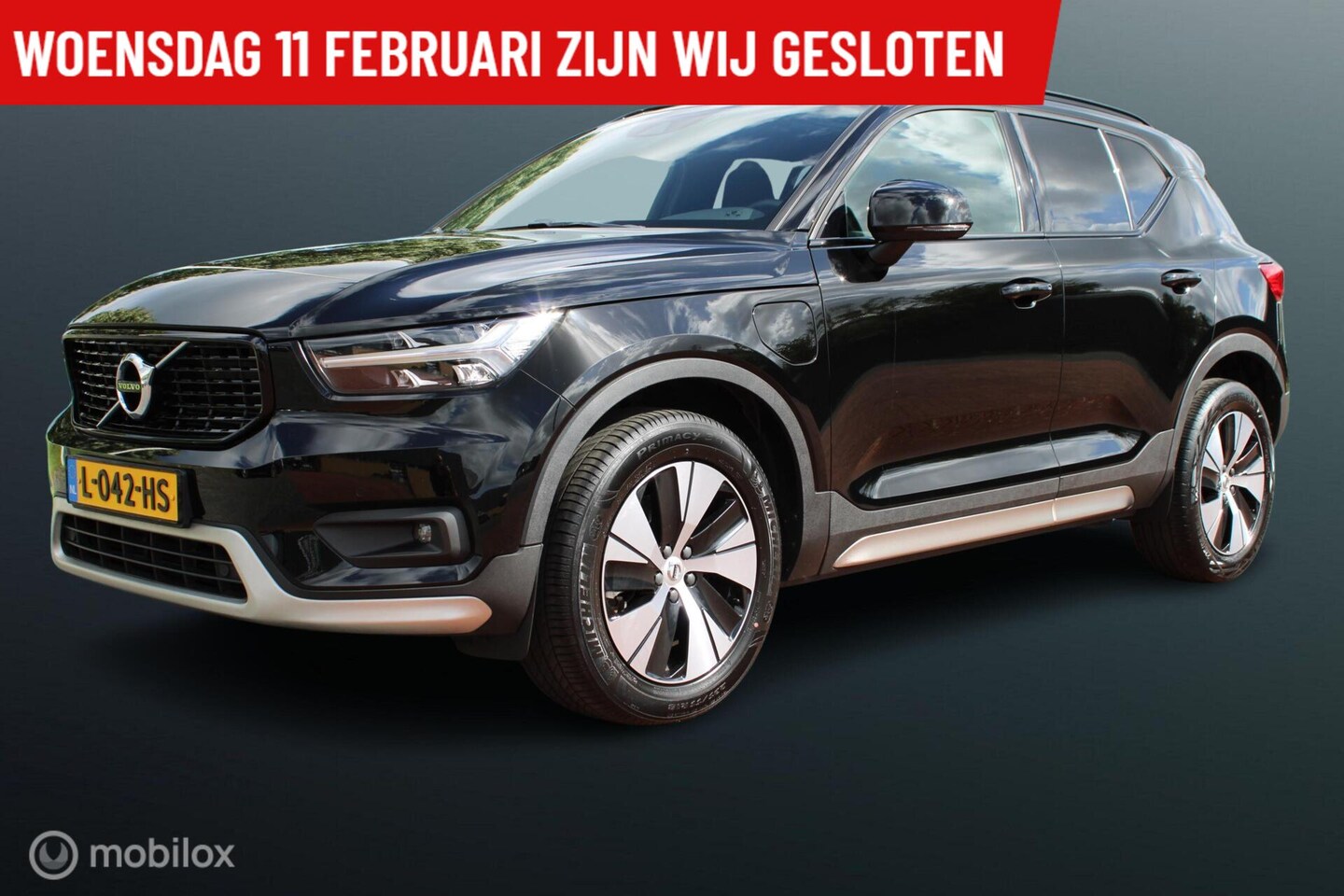 Volvo XC40 - 1.5 T4 Recharge Plug-in Hybride R-Design Expression, Sportstoelen, Panoramadak, Navi, Clim - AutoWereld.nl