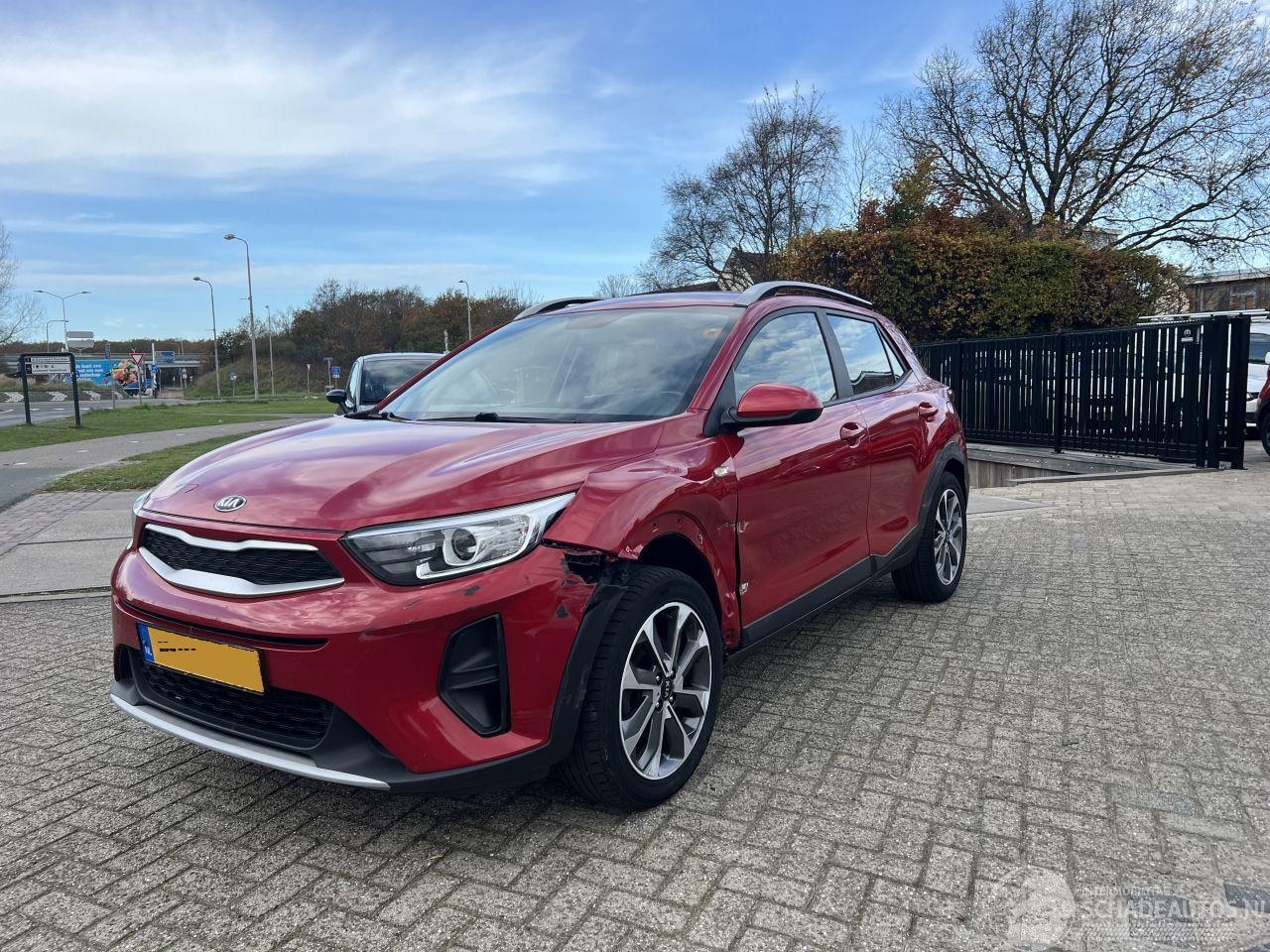 Kia Stonic - 1.0 T-GDi ExecutiveLine AUTOMAAT !! - AutoWereld.nl
