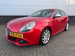Alfa Romeo Giulietta - 1.4 T 170 pk Limited Edition Automaat - clima - pdc - half leder - isofix - NAP - navi
