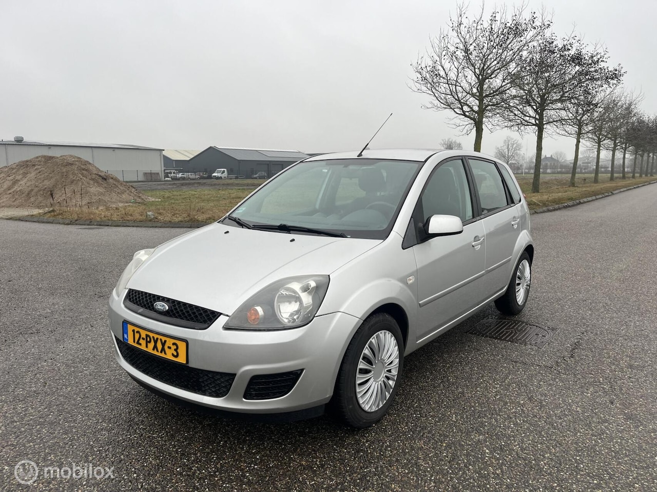 Ford Fiesta - 1.4-16V Futura XL Airco Elektrisch pakket - AutoWereld.nl