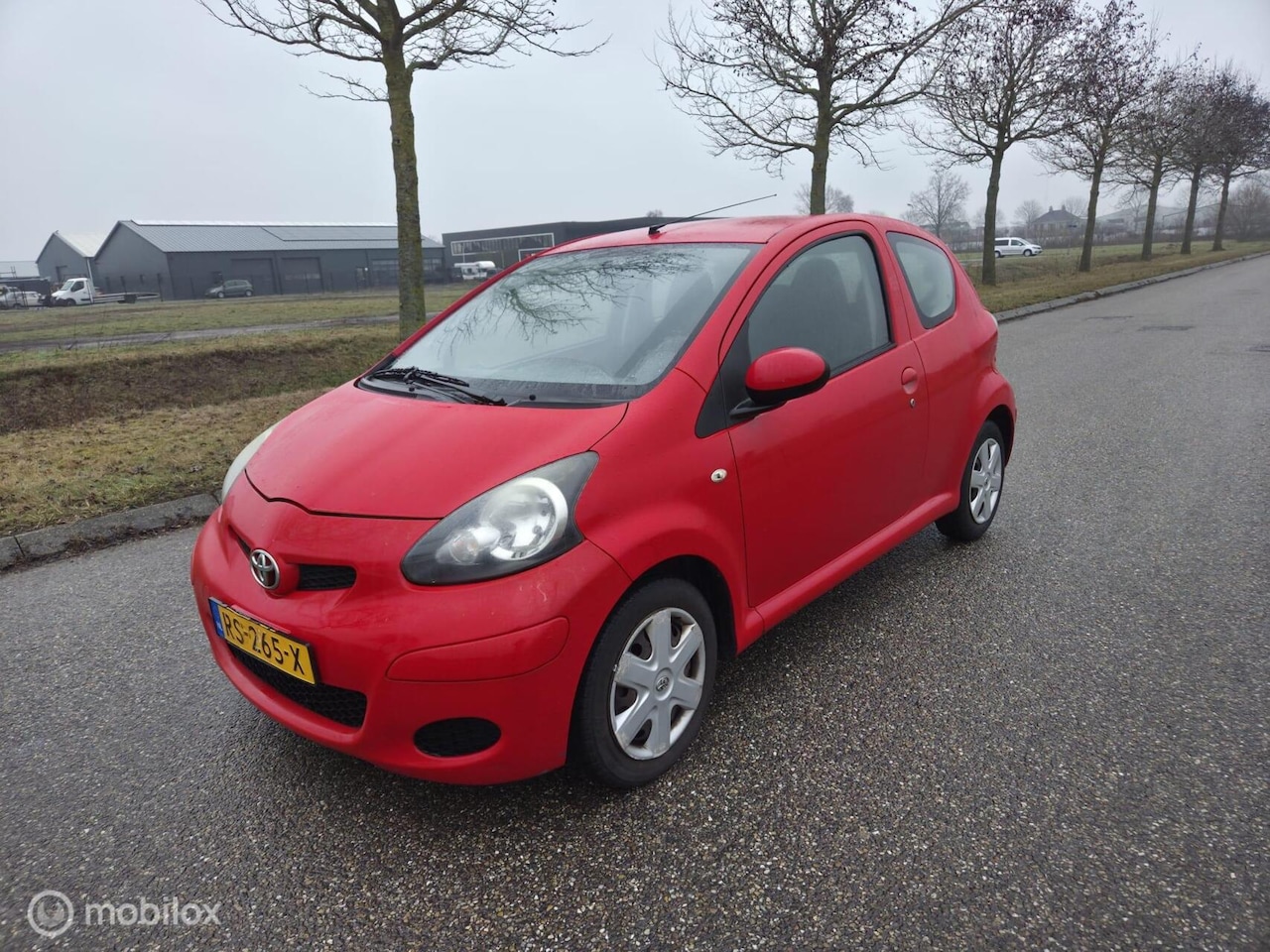 Toyota Aygo - 1.0-12V Comfort 1.0-12V Comfort NIEUWE APK - AutoWereld.nl