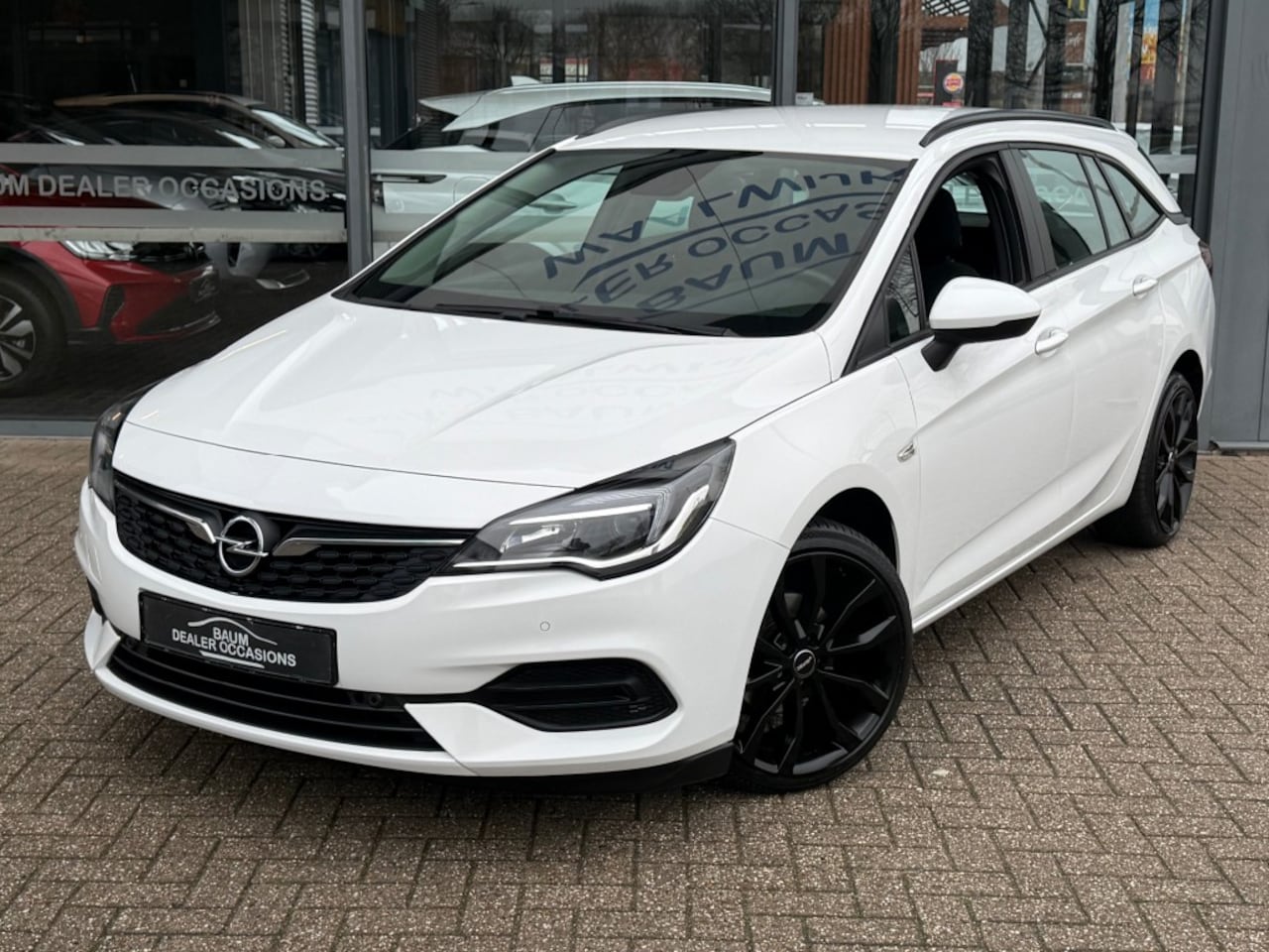 Opel Astra - 1.2 110PK BUSINESS EDITION AIRCO NAVI PDC WINTERPACK. - AutoWereld.nl