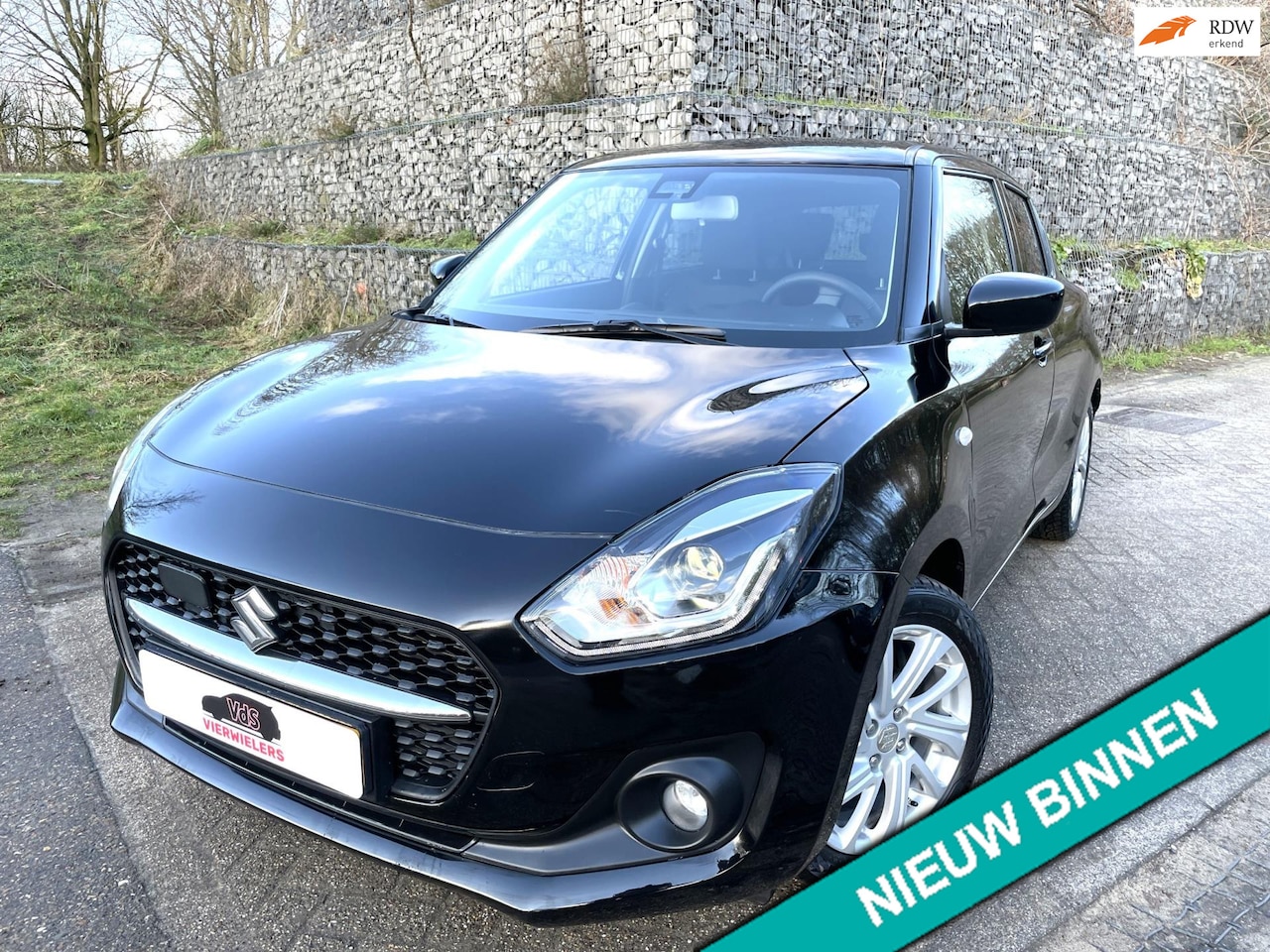 Suzuki Swift - 1.2 Select Smart Hybrid Apple CarPlay - AutoWereld.nl