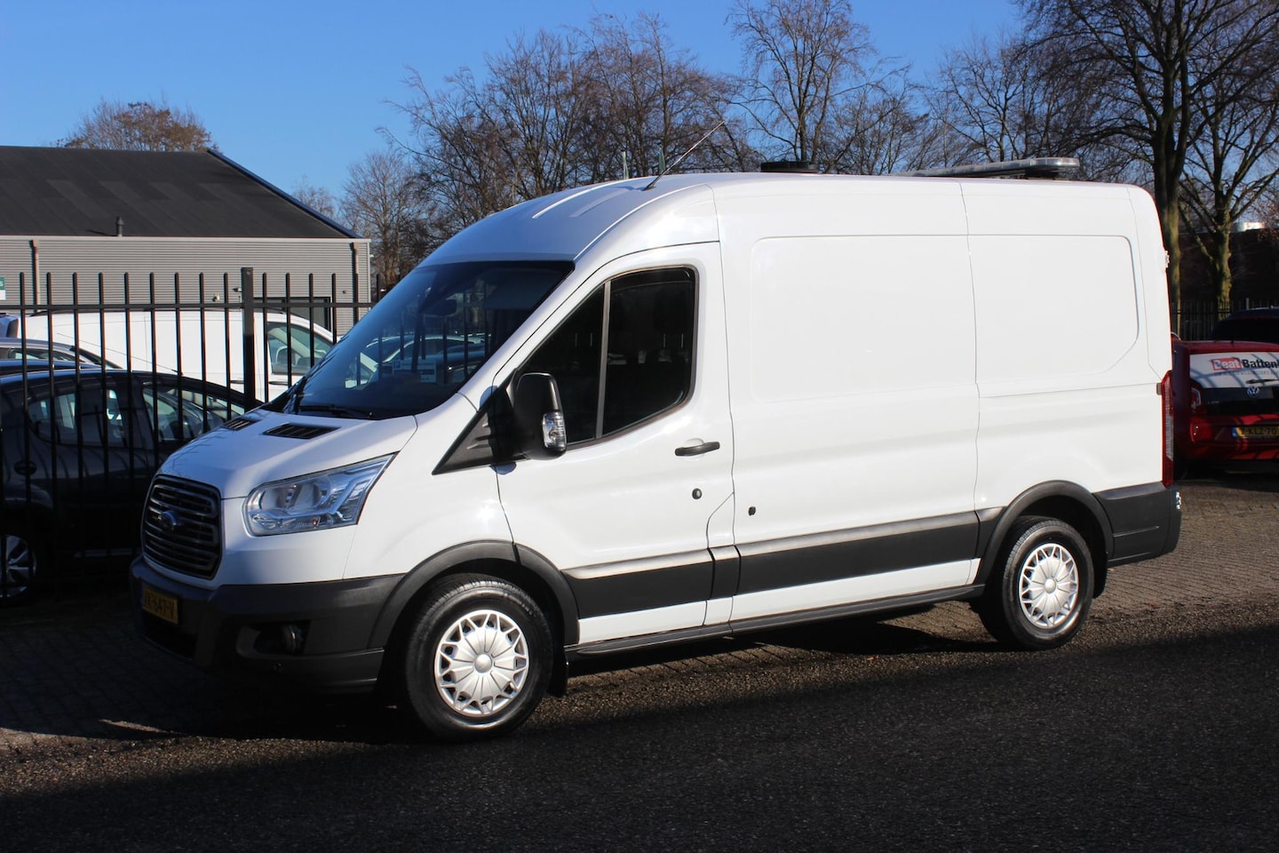 Ford Transit - 350 2.2 TDCI L2H2, inrichting, 220V! - AutoWereld.nl