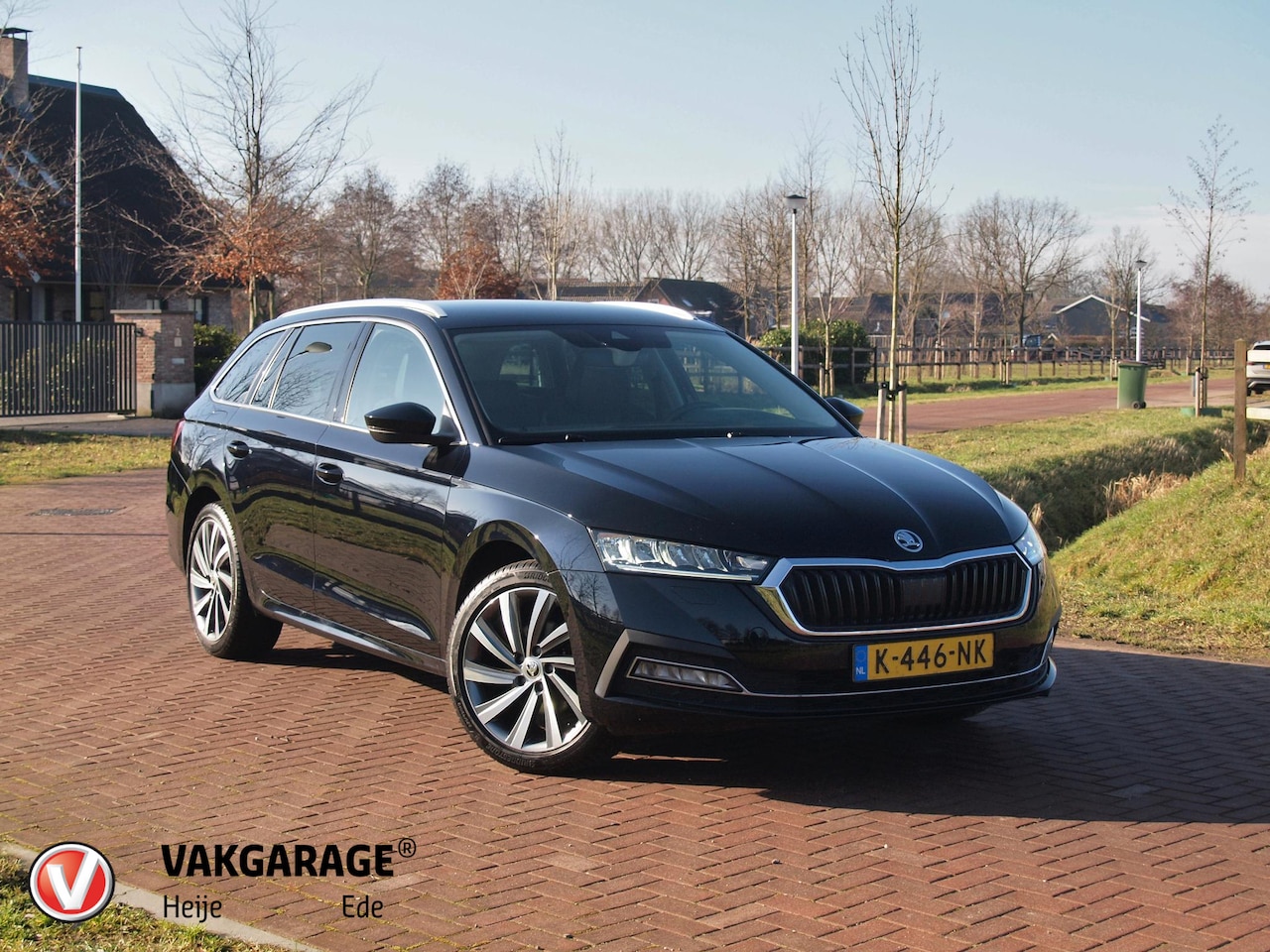 Skoda Octavia Combi - 1.0 e-TSI Business Edition Plus | Head-Up Display | Sfeerverlichting | Automaat | Cruise C - AutoWereld.nl