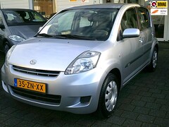 Daihatsu Sirion 2 - 1.3-16V Prestige (5-drs./AIRCO)