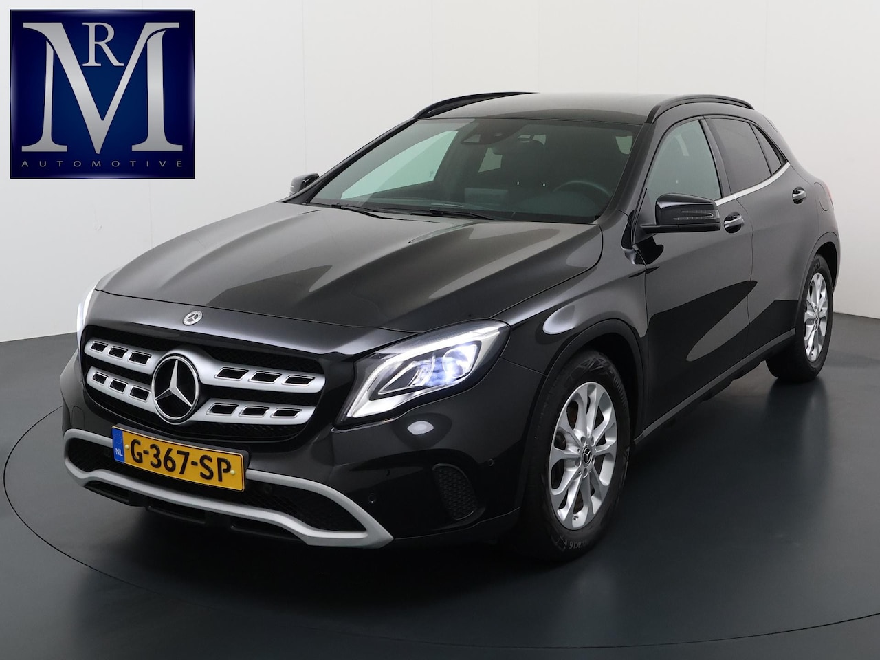 Mercedes-Benz GLA-Klasse - 180 Premium Plus Stoelverwarming | Climate Control | Camera | Top onderhouden | 12 maanden - AutoWereld.nl