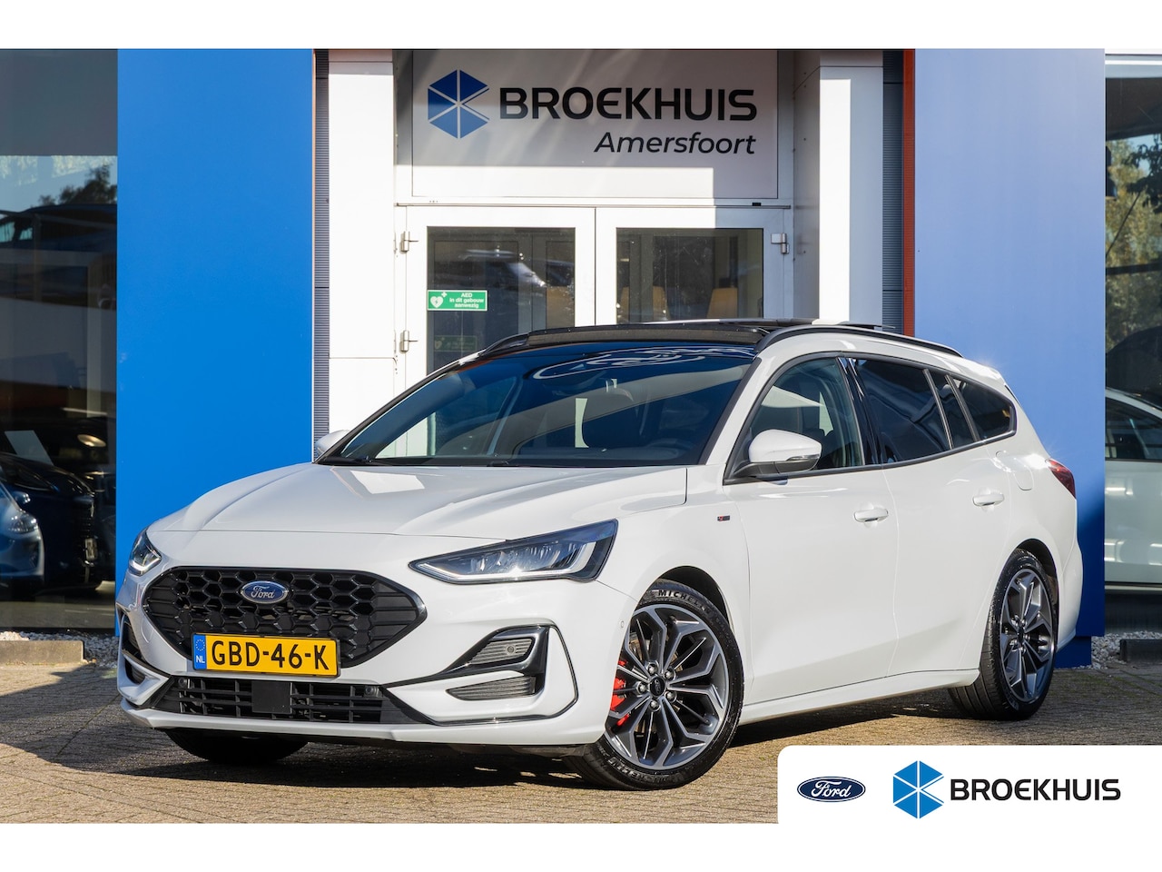 Ford Focus Wagon - 1.0 EcoBoost Hybrid ST Line X | Driver-assistance-pack | Pano-dak | Winter-pack | | Achter - AutoWereld.nl