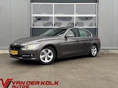 BMW 3-serie - 320i High Executive | Panorama | Leder | Xenon | Carplay| Navigatie | Cruise | Climate
