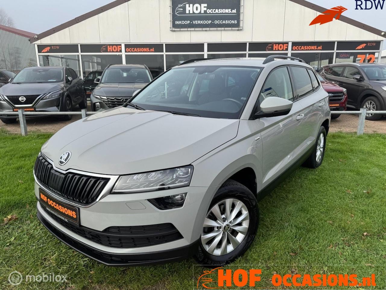 Skoda Karoq - 1.0 TSI Business Edition Plus CARPLAY/STOELVERW - AutoWereld.nl