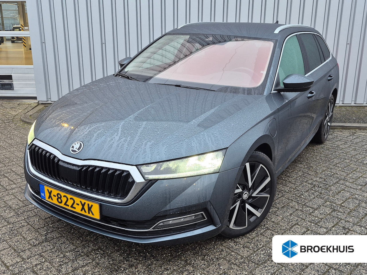 Skoda Octavia Combi - 1.4 TSI iV PHEV 204pk Business Edition Plus | Airco (automatisch) | Dodehoek detectie | Ex - AutoWereld.nl