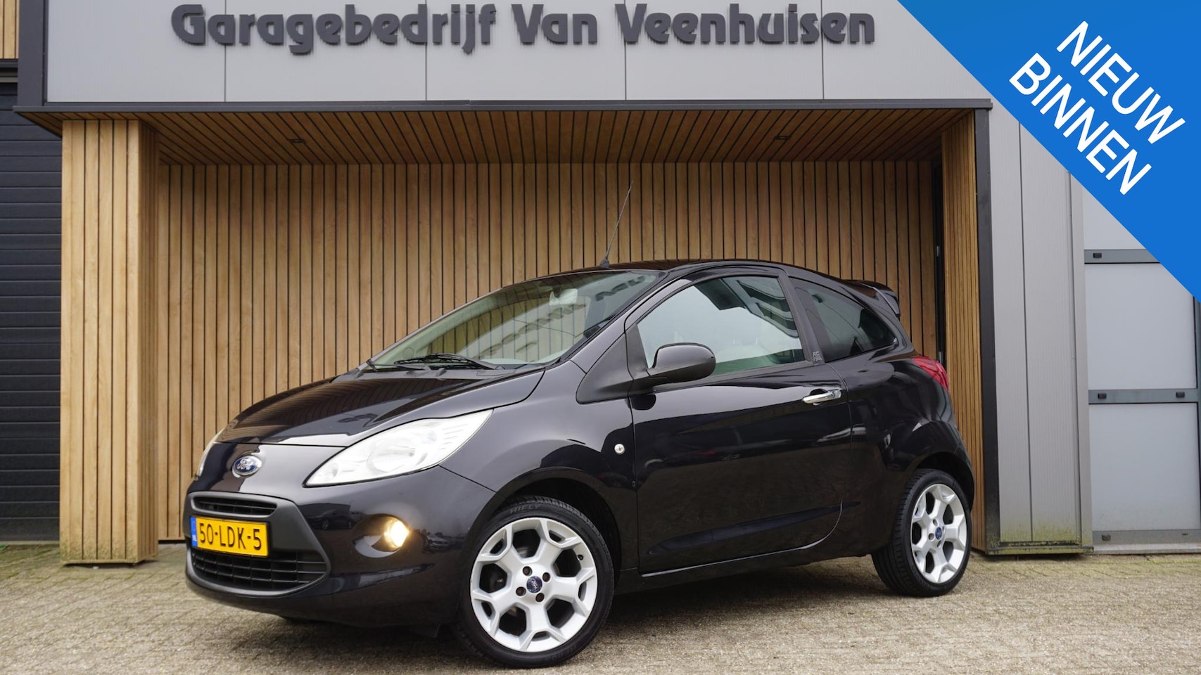 Ford Ka - 1.2 69pk Titanium X 3Drs Clima Stoelverwarming A-Spoiler 16inch LM Chrome Pack *NL auto* D - AutoWereld.nl