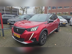 Peugeot 2008 - 1.2 PureTech GT | Trekhaak | Navigatie | panorama-dak |