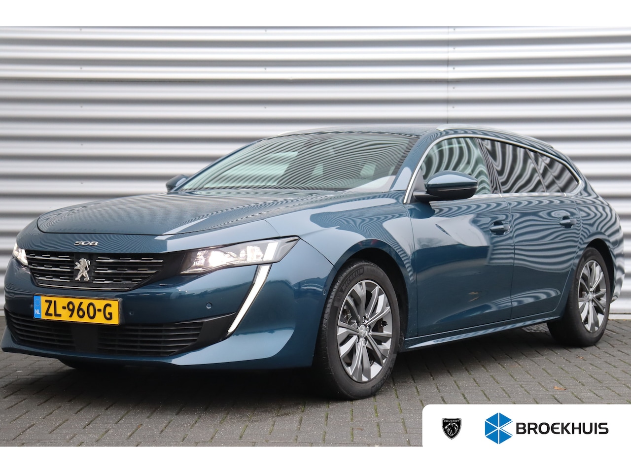 Peugeot 508 SW - 1.6 PURETECH 180PK ALLURE AUTOMAAT / NAVI / LEDER / CLIMA / AGR / PDC / 17" LMV / CAMERA / - AutoWereld.nl