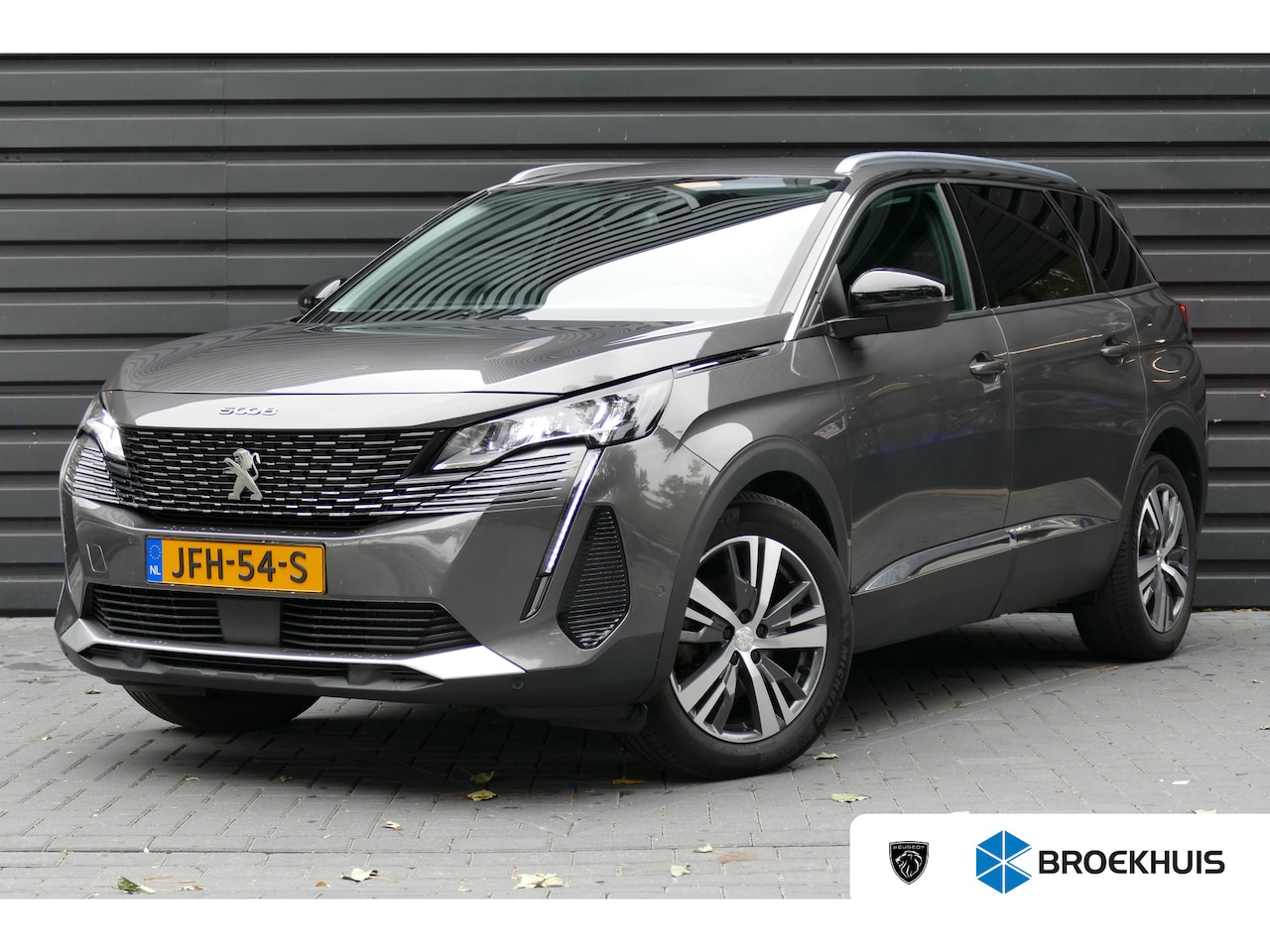 Peugeot 5008 - 1.2 PURETECH 130PK ALLURE PACK AUTOMAAT / NAVI / LED /CLIMA / PDC / 18"LMV / CAMERA / KEYL - AutoWereld.nl