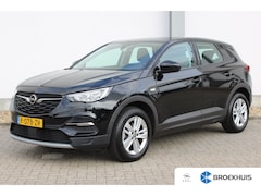 Opel Grandland X - 1.2 Turbo 130 pk Elegance / Navigatie / Camera / Parkeersensoren / Carplay /