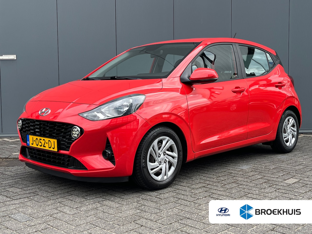 Hyundai i10 - 1.0 67pk Comfort Nieuw model! | Airco | Carplay | Navigatie | Bluetooth | Cruisecontrol | - AutoWereld.nl