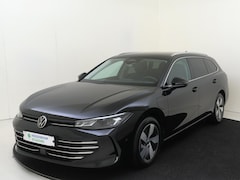 Volkswagen Passat Variant - 1.5 eHybrid Business | Trekhaak | 3-zone airco | Head-up display | Achteruitrijcamera | Do
