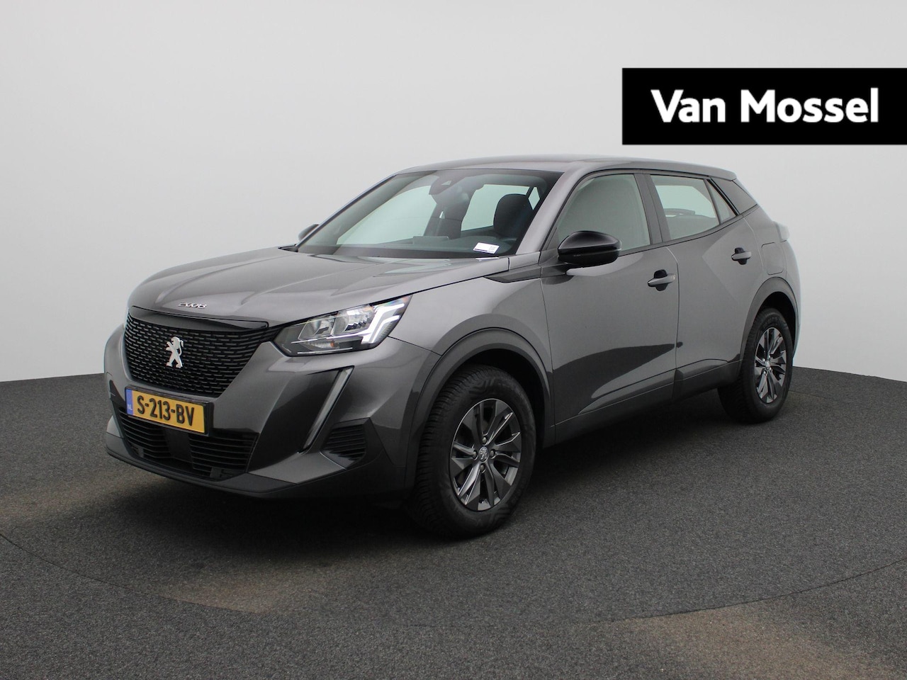 Peugeot 2008 - 1.2 PureTech Active Pack TREKHAAK | NAVIGATIE | APPLE CARPLAY | CRUISE | CLIMA | PDC | LMV - AutoWereld.nl