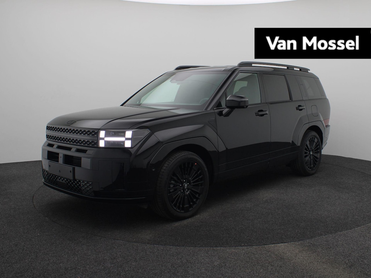 Hyundai Santa Fe - 1.6 T-GDI PHEV Black Line 4WD 7p. | Ontspanningsfunctie Stoelen voor | Rondom zichtcamera - AutoWereld.nl