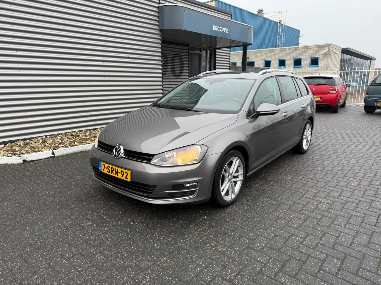 Volkswagen Golf Variant - 1.2 TSI Highline | DSG | Pano | Nette Auto - AutoWereld.nl