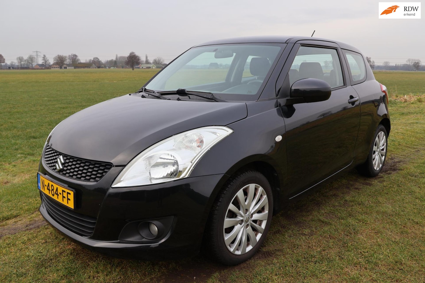 Suzuki Swift - 1.2|Airco|Cruise|stoelverwarming|Keyless|Luxe - AutoWereld.nl