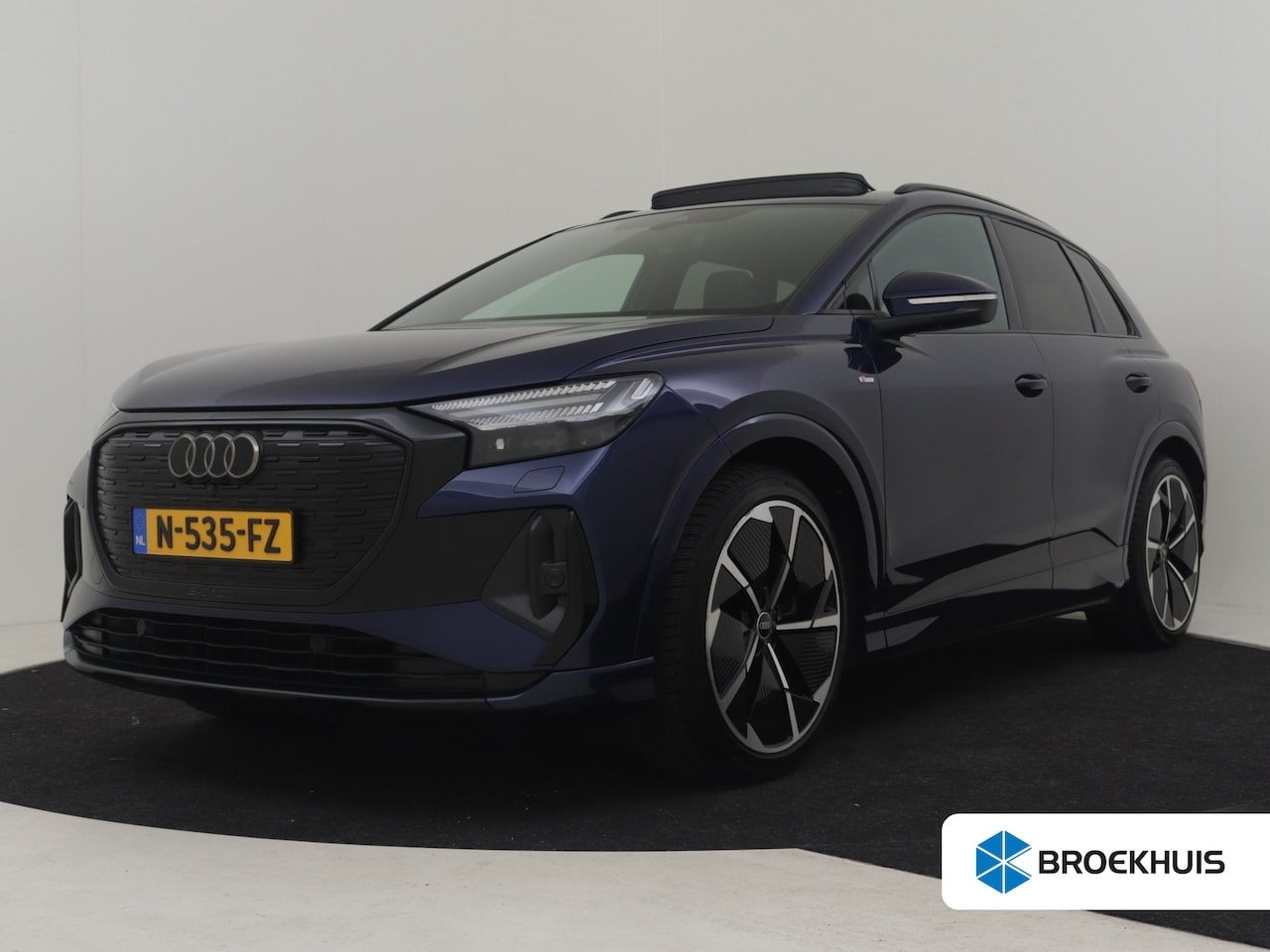 Audi Q4 e-tron - 40 Launch edition S Competition 77 kWh 204pk | Achteruitrijcamera | Navigatie | Adaptive c - AutoWereld.nl