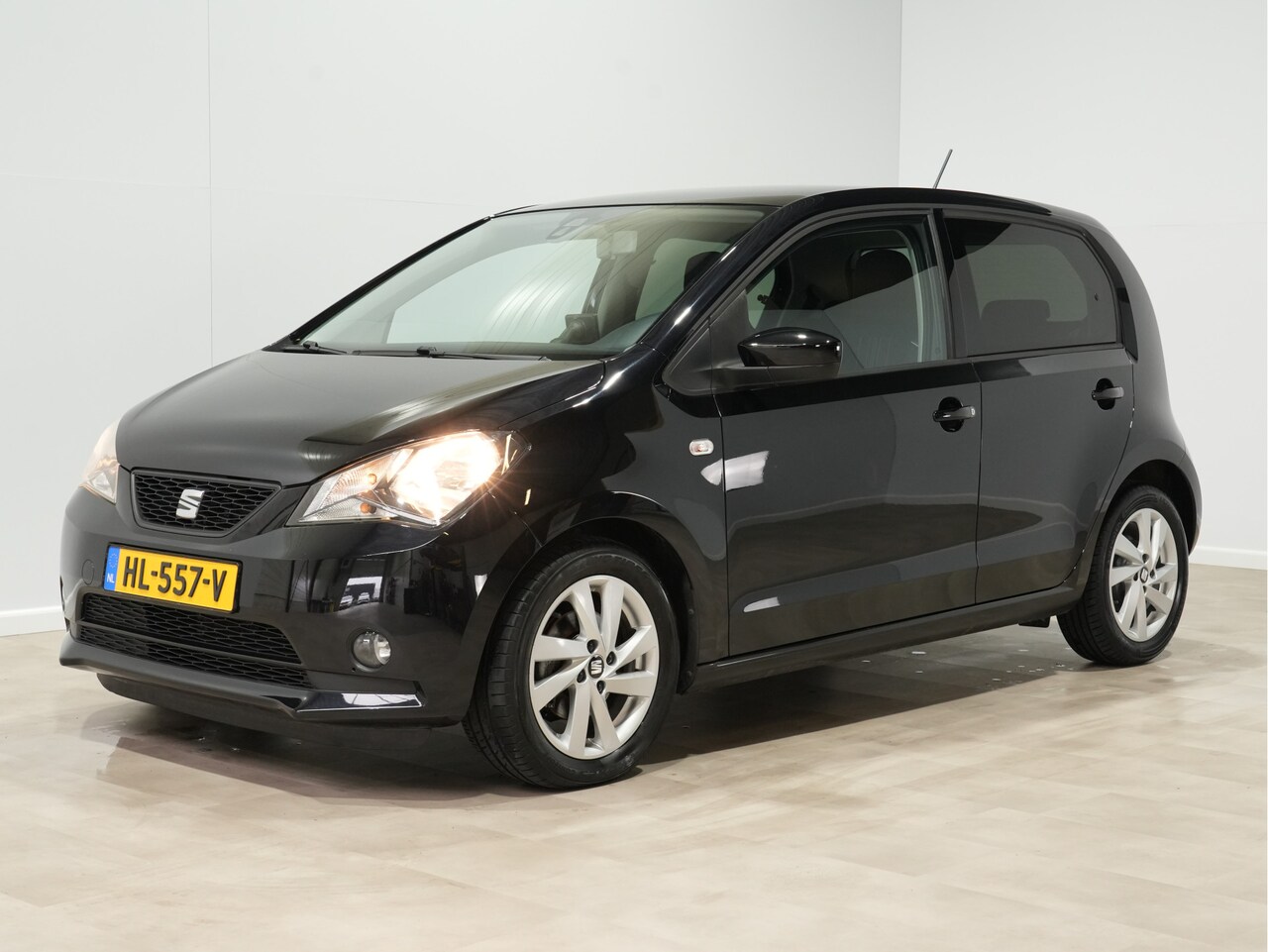 SEAT Mii - 1.0 60pk Sport Connect Navigatie LM Velgen 109 - AutoWereld.nl