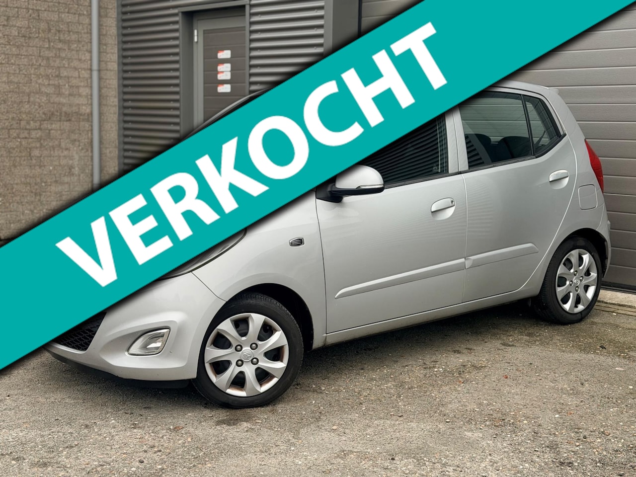 Hyundai i10 - 1.2 i-Motion Airco - AutoWereld.nl