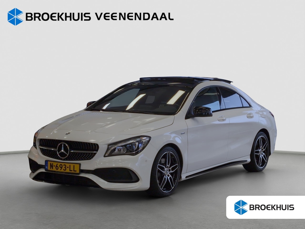 Mercedes-Benz CLA-Klasse - 250 Sport 4MATIC | Panoramadak | Cruise Control | Stoelverwarming | Camera | | Achteruitri - AutoWereld.nl