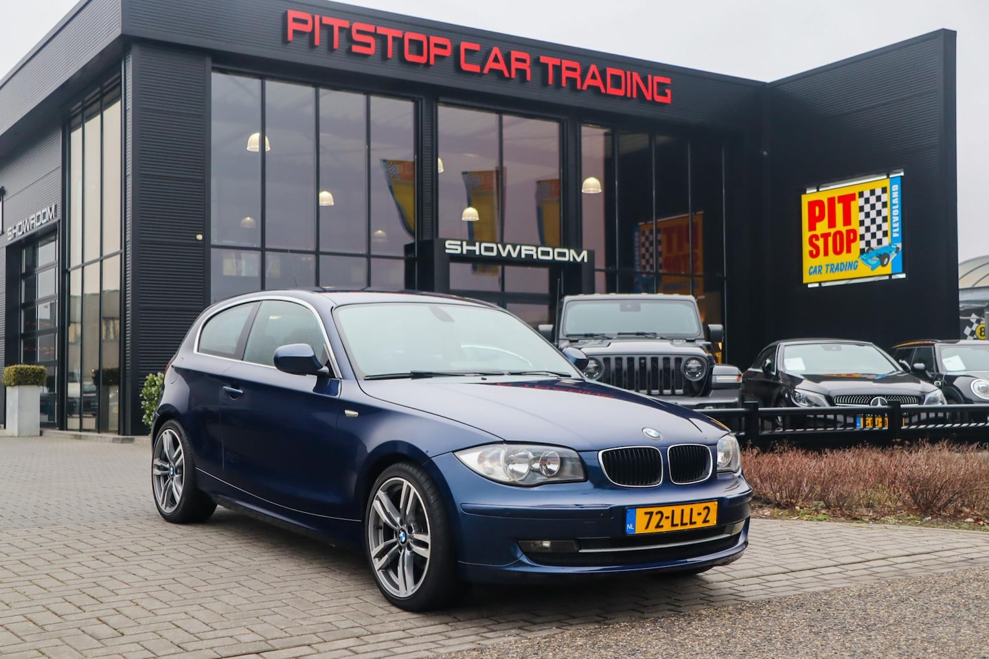 BMW 1-serie - 118i Business Line 118i Business Line, 143 PK, NL auto, PDC, Cruise! - AutoWereld.nl
