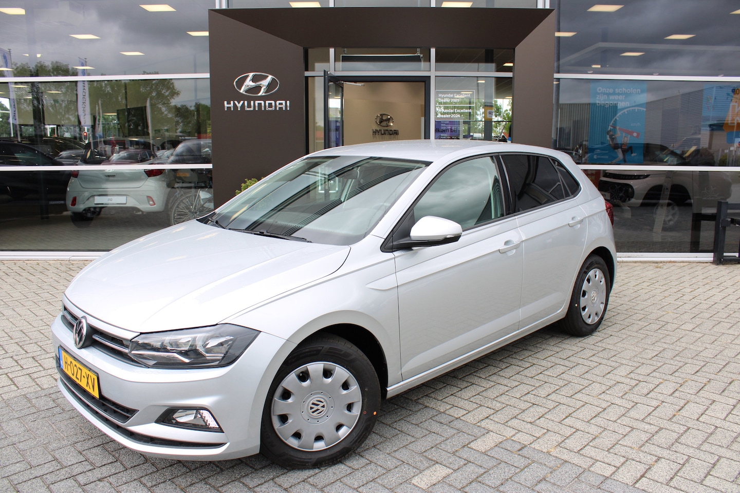 Volkswagen Polo - 1.0 TSI Comfortline | Adaptive Cruise Control | Airco | Handgeschakeld | | Airco | Bluetoo - AutoWereld.nl