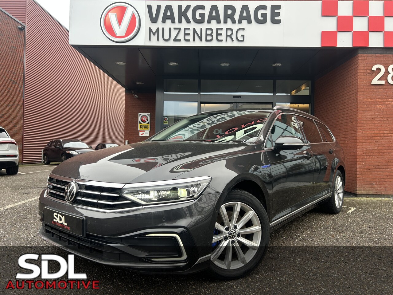 Volkswagen Passat Variant - 1.4 TSI PHEV GTE Business // PANO/SCHUIFKANTELDAK // FULL LED // NAVI + CARPLAY // ADAPTIV - AutoWereld.nl