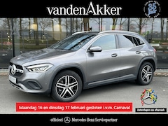 Mercedes-Benz GLA-Klasse - 250e Luxury Plugin Hybride 250e Luxury // Trekhaak // Carplay // Camera // Sfeerverlichtin