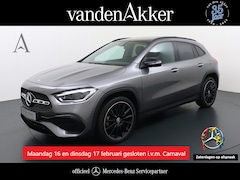 Mercedes-Benz GLA-Klasse - 250 e AMG // Panoramadak // 20" AMG Velgen // Nightpakket // Sfeerverlichting // Camera //