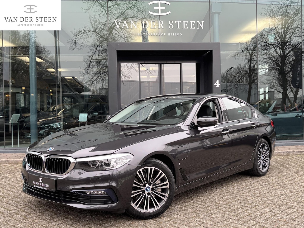 BMW 5-serie - 530e iPerformance eDrive Edition Dealer onderhouden | Stuurwielverwarming - AutoWereld.nl