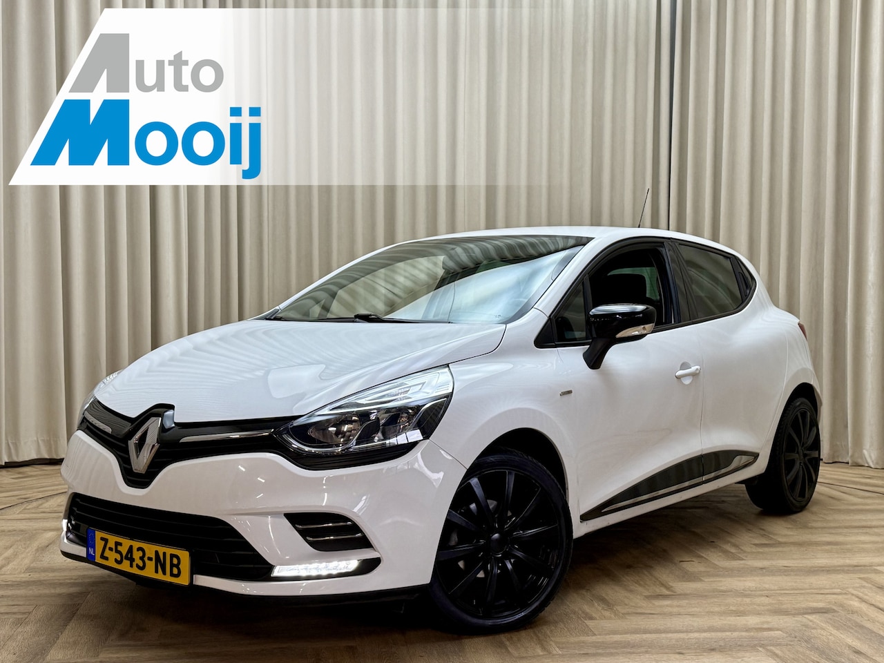 Renault Clio - 0.9 tce Cruise Control / Airconditioning / 15'' LMV / Bluetooth - AutoWereld.nl